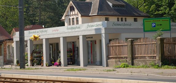 Parkpl&auml;tze der Blumenhalle am S&uuml;dfriedhof